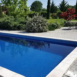 Avec Piscine, Classe 3 Etoiles, De 42 M2 Confort Au Calme Pour Un Couple Apartamento